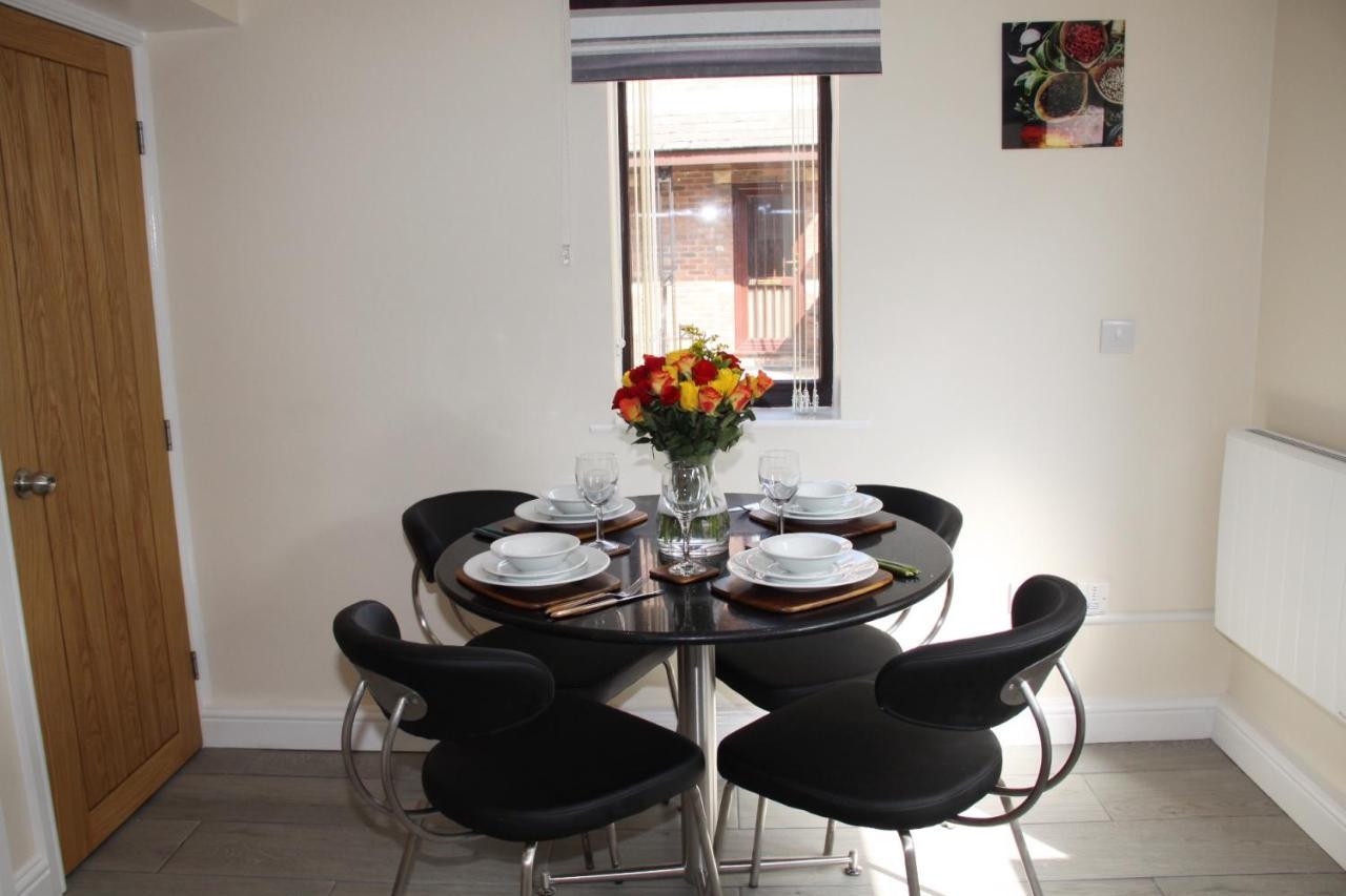 City Centre Town House With Riverside Views And Free Parking 1Bak ヨーク エクステリア 写真